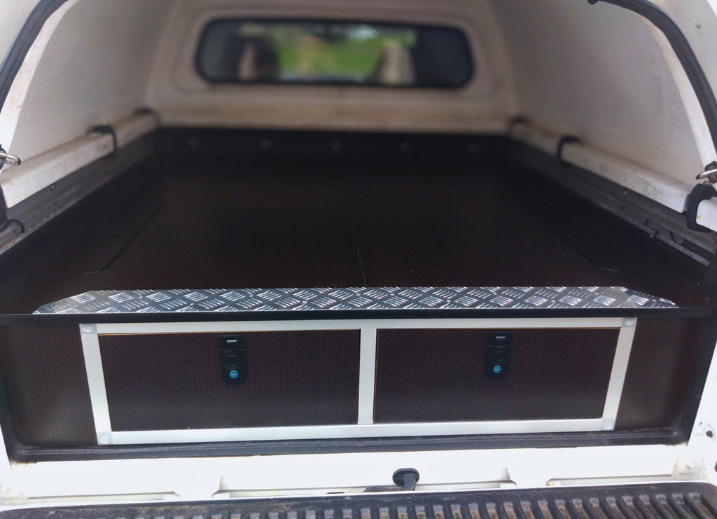 Side infills for Aluminum drawers