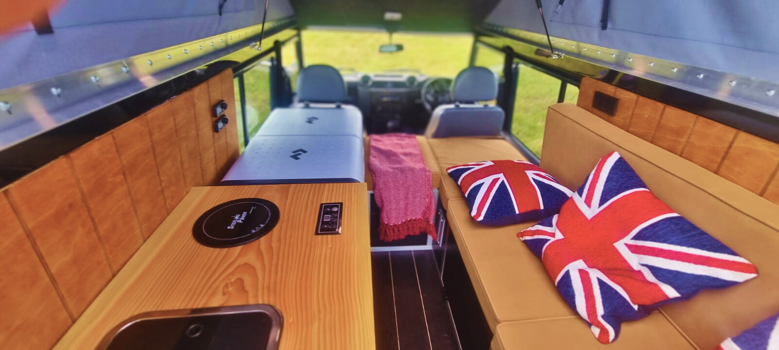 Defender 110 Camper