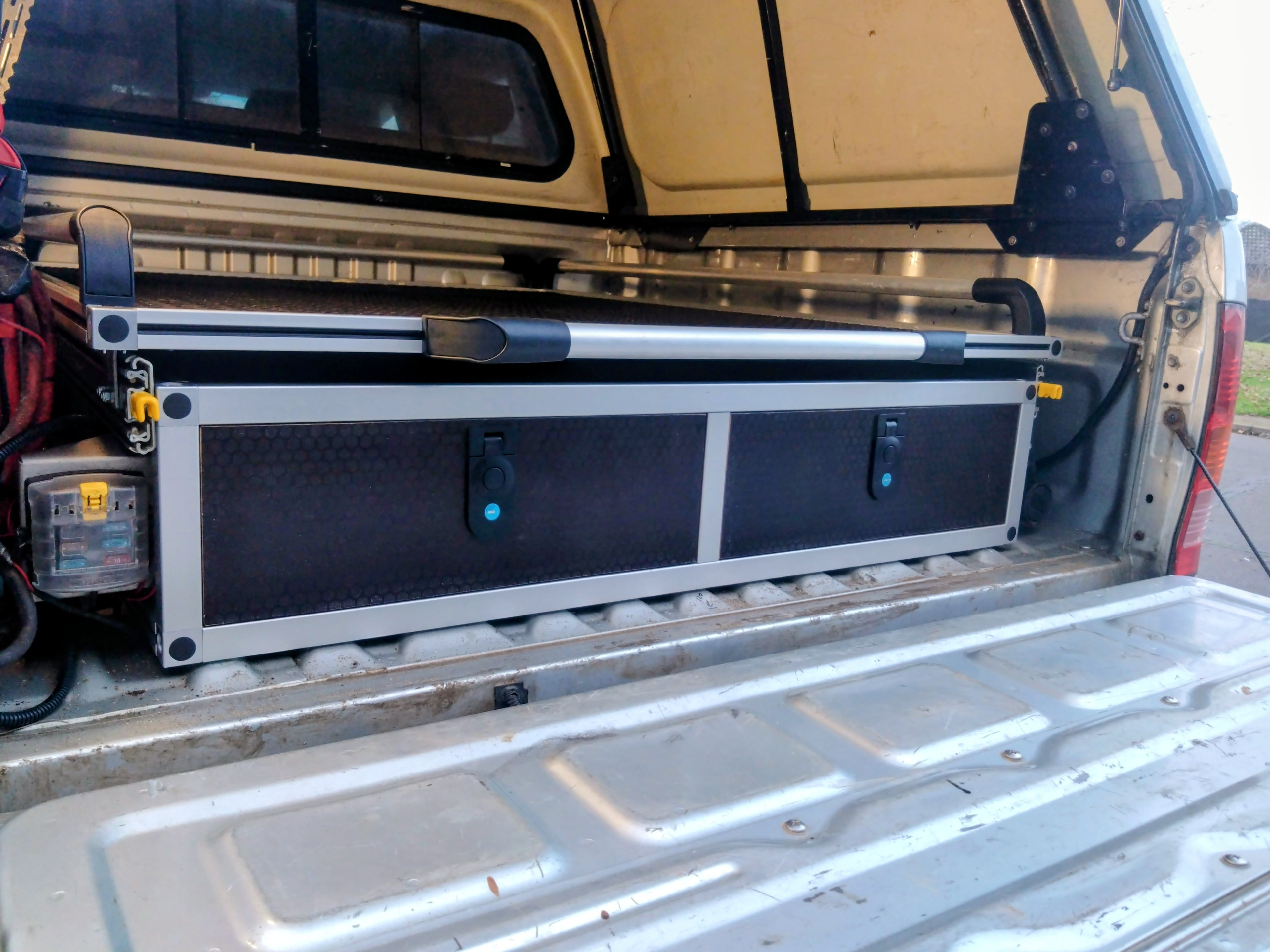 Aluminum and  phenolic ply drawer set